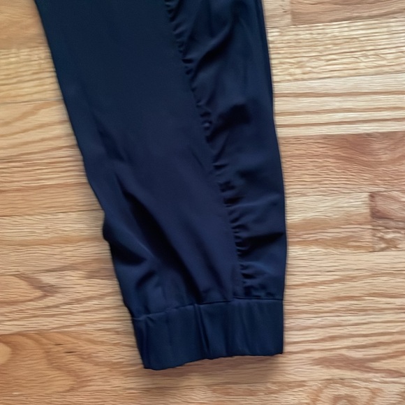 Garnet Hill Ruched Recycled Pants Relaxed Pull-On Elastic Waist Joggers A1 - Picture 3 of 8